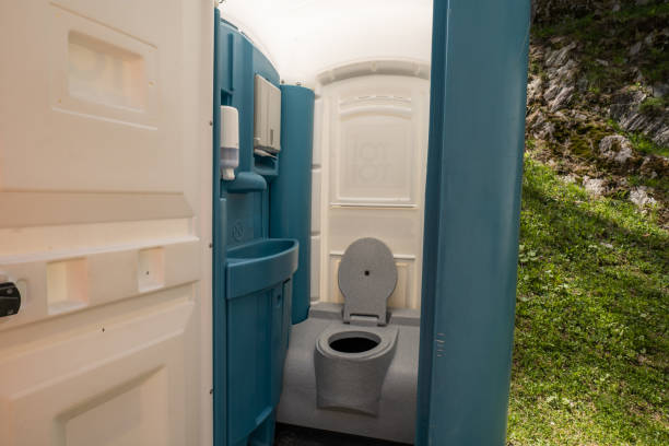 Portable Toilet Options We Offer in Cowpens, SC